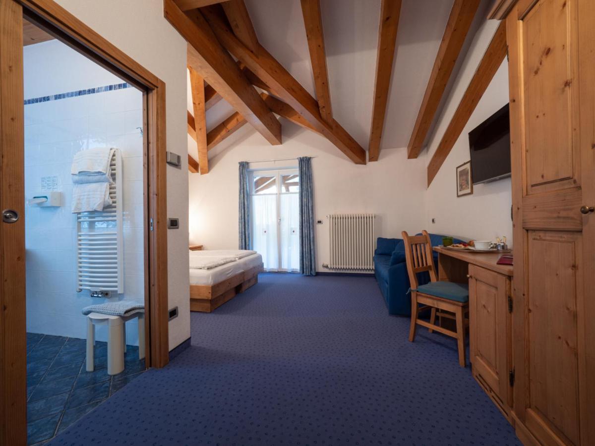 Hotel Garni Sottobosco Dimaro Eksteriør bilde