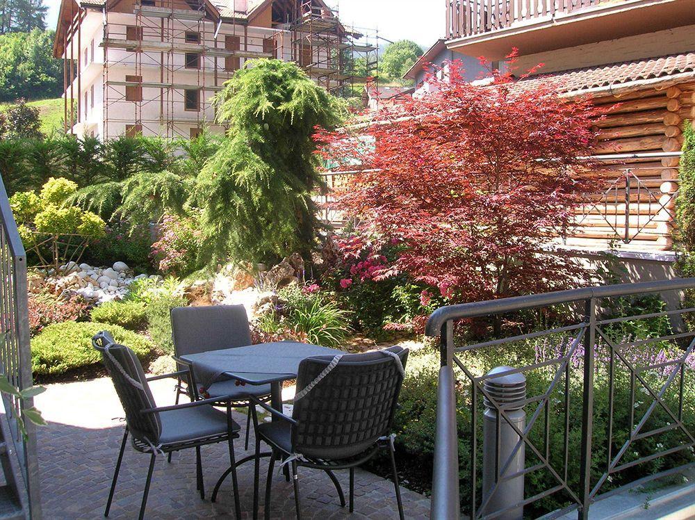 Hotel Garni Sottobosco Dimaro Eksteriør bilde