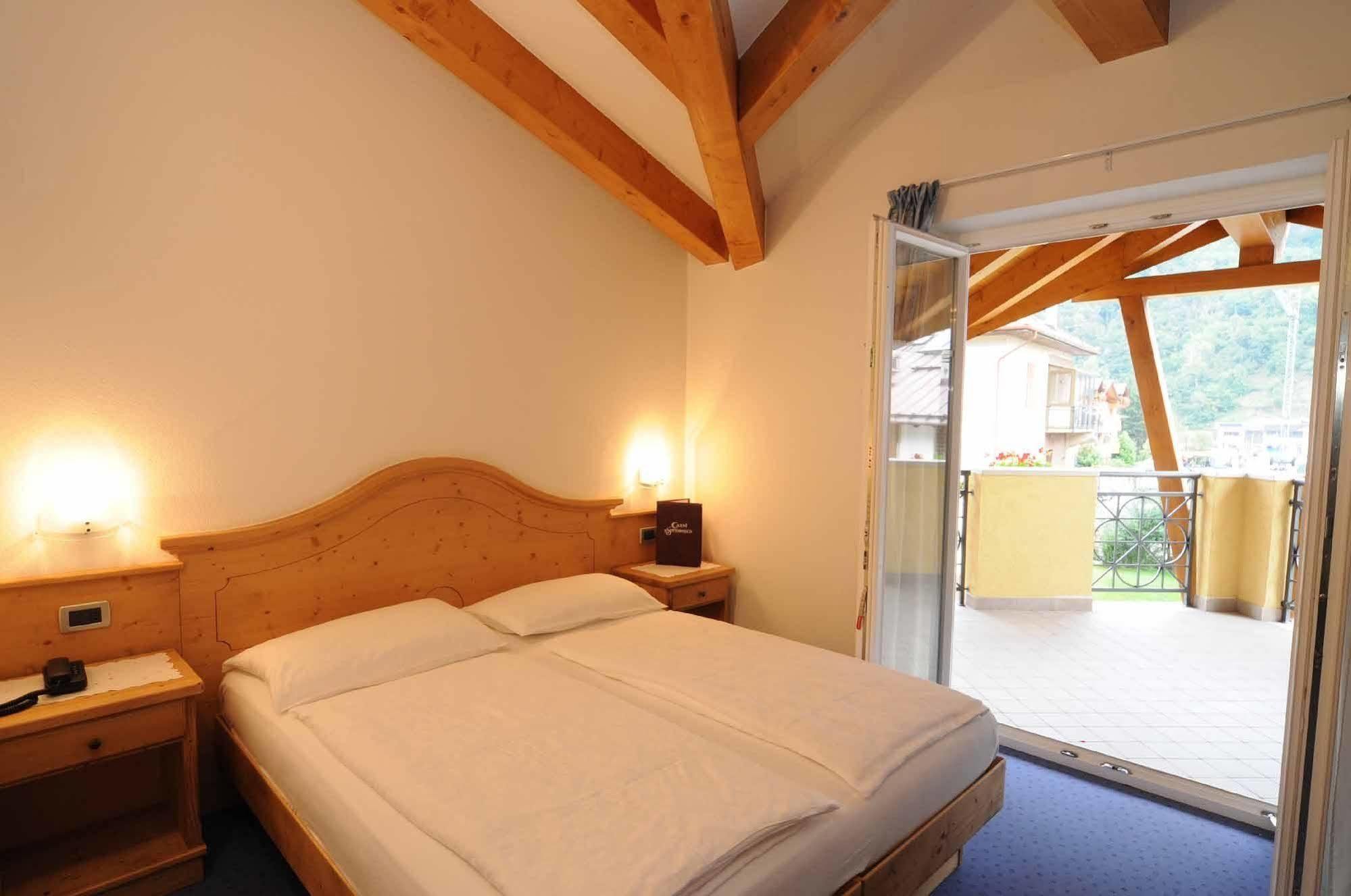 Hotel Garni Sottobosco Dimaro Eksteriør bilde